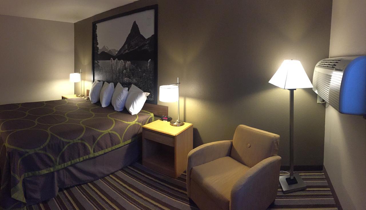 Motel Super 8 By Wyndham Dillon Zewnętrze zdjęcie